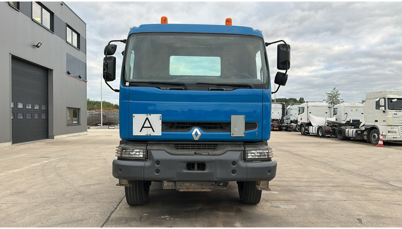 Renault KERAX (GRAND PONT / LAMES / PROPRE / BOITE MANUELLE / STEEL SUSP.) - Camion benne: photos 2 Renault KERAX (GRAND PONT / LAMES / PROPRE / BOITE MANUELLE / STEEL SUSP.) - Camion benne: photos 2