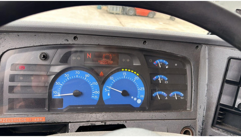 Camion plateau Renault Midlum 270 (18 TONNES / BOITE MANUELLE / MANUAL GEARBOX / GOOD CONDITION): photos 15 Camion plateau Renault Midlum 270 (18 TONNES / BOITE MANUELLE / MANUAL GEARBOX / GOOD CONDITION): photos 15