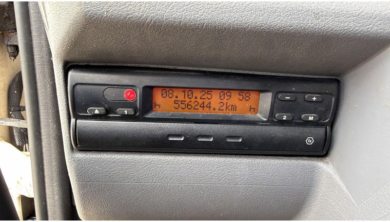 Camion plateau Renault Midlum 270 (18 TONNES / BOITE MANUELLE / MANUAL GEARBOX / GOOD CONDITION): photos 14 Camion plateau Renault Midlum 270 (18 TONNES / BOITE MANUELLE / MANUAL GEARBOX / GOOD CONDITION): photos 14