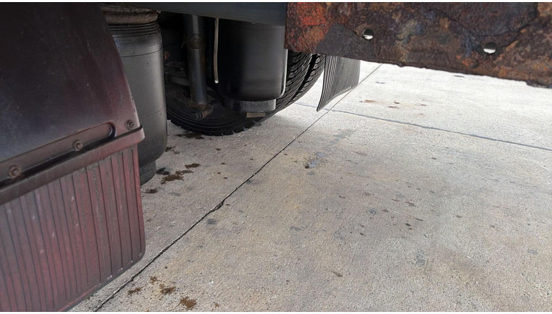 Camion plateau Renault Midlum 270 (18 TONNES / BOITE MANUELLE / MANUAL GEARBOX / GOOD CONDITION): photos 10 Camion plateau Renault Midlum 270 (18 TONNES / BOITE MANUELLE / MANUAL GEARBOX / GOOD CONDITION): photos 10