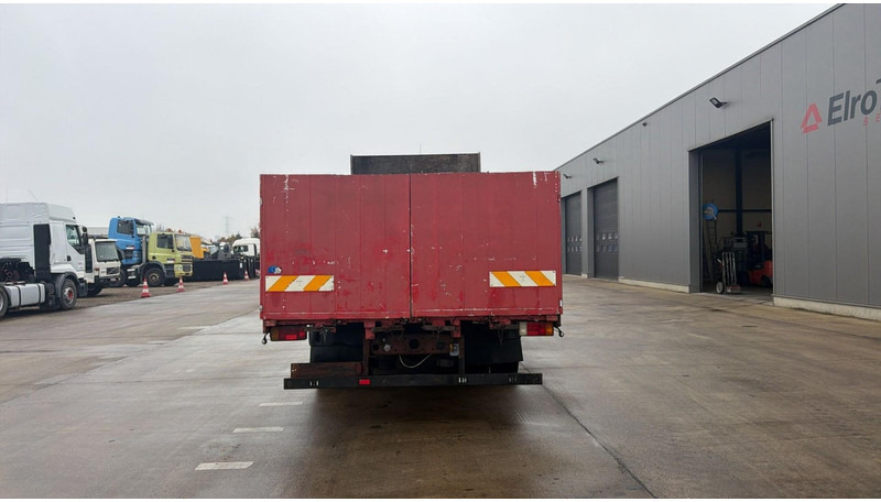 Renault Premium 340 (POMPE MANUELLE / MANUAL PUMP / PLATEAU LONGUE) - Camion plateau: photos 5 Renault Premium 340 (POMPE MANUELLE / MANUAL PUMP / PLATEAU LONGUE) - Camion plateau: photos 5