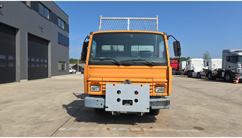 Renault S 150 (POMPE MANUELLE / LAMES / MANUAL PUMP) - Camion benne: photos 2 Renault S 150 (POMPE MANUELLE / LAMES / MANUAL PUMP) - Camion benne: photos 2