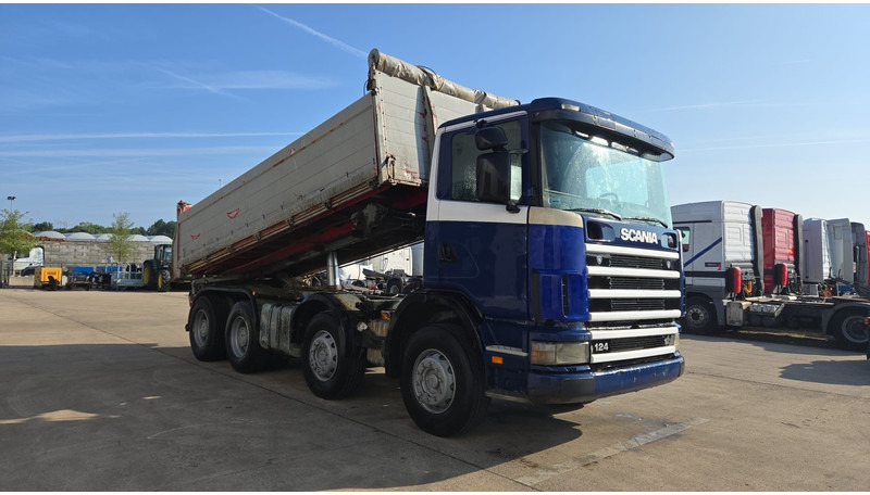 Scania 124-420 (BIG AXLE / GRAND PONT / LAMES / STEEL SUSP. / MANUAL GEARBOX / BOITE MANUELLE) - Camion benne: photos 3 Scania 124-420 (BIG AXLE / GRAND PONT / LAMES / STEEL SUSP. / MANUAL GEARBOX / BOITE MANUELLE) - Camion benne: photos 3