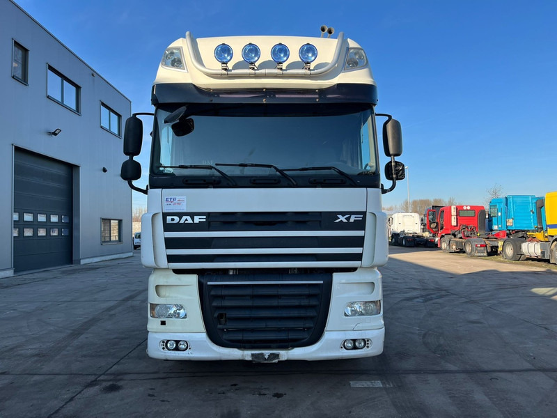 DAF 105 XF 460 Super Space Cab (MANUAL GEARBOX / BOITE MANUELLE) - Tracteur routier: photos 2 DAF 105 XF 460 Super Space Cab (MANUAL GEARBOX / BOITE MANUELLE) - Tracteur routier: photos 2