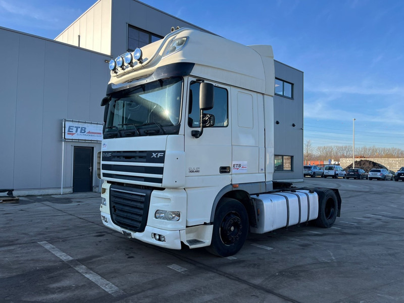 DAF 105 XF 460 Super Space Cab (MANUAL GEARBOX / BOITE MANUELLE) - Tracteur routier: photos 1 DAF 105 XF 460 Super Space Cab (MANUAL GEARBOX / BOITE MANUELLE) - Tracteur routier: photos 1