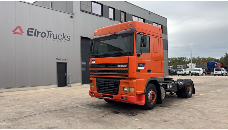 DAF 95 XF 430 (EURO 3 / BOITE MANUELLE / MANUAL GEARBOX) - Tracteur routier: photos 1 DAF 95 XF 430 (EURO 3 / BOITE MANUELLE / MANUAL GEARBOX) - Tracteur routier: photos 1