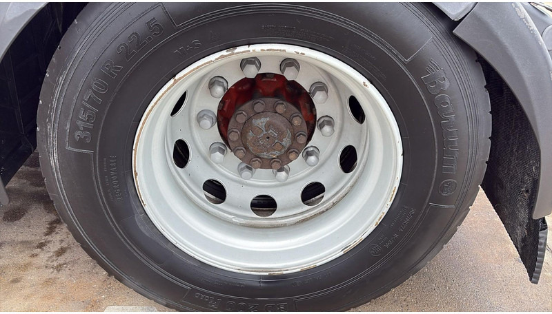 Crédit-bail DAF XF 105.460 (BOITE MANUELLE / MANUAL GEARBOX) DAF XF 105.460 (BOITE MANUELLE / MANUAL GEARBOX): photos 12 Crédit-bail DAF XF 105.460 (BOITE MANUELLE / MANUAL GEARBOX) DAF XF 105.460 (BOITE MANUELLE / MANUAL GEARBOX): photos 12