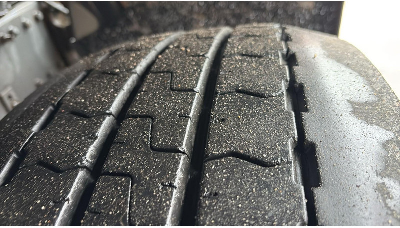 Crédit-bail DAF XF 105.460 (BOITE MANUELLE / MANUAL GEARBOX) DAF XF 105.460 (BOITE MANUELLE / MANUAL GEARBOX): photos 9 Crédit-bail DAF XF 105.460 (BOITE MANUELLE / MANUAL GEARBOX) DAF XF 105.460 (BOITE MANUELLE / MANUAL GEARBOX): photos 9