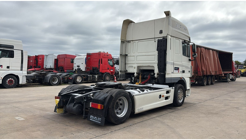 DAF XF 105.460 (GOOD CONDITION / AIRCO / BONNE ETAT) - Tracteur routier: photos 4 DAF XF 105.460 (GOOD CONDITION / AIRCO / BONNE ETAT) - Tracteur routier: photos 4