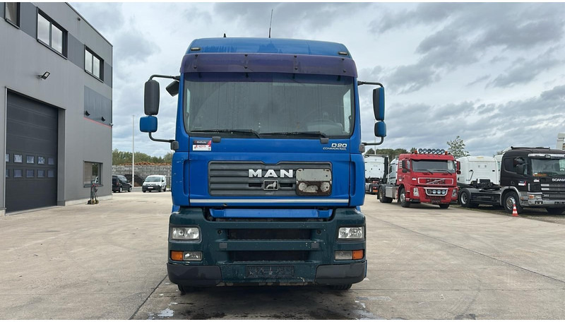 MAN TGA 18.390 (RETARDER / GOOD CONDITION) - Tracteur routier: photos 4 MAN TGA 18.390 (RETARDER / GOOD CONDITION) - Tracteur routier: photos 4