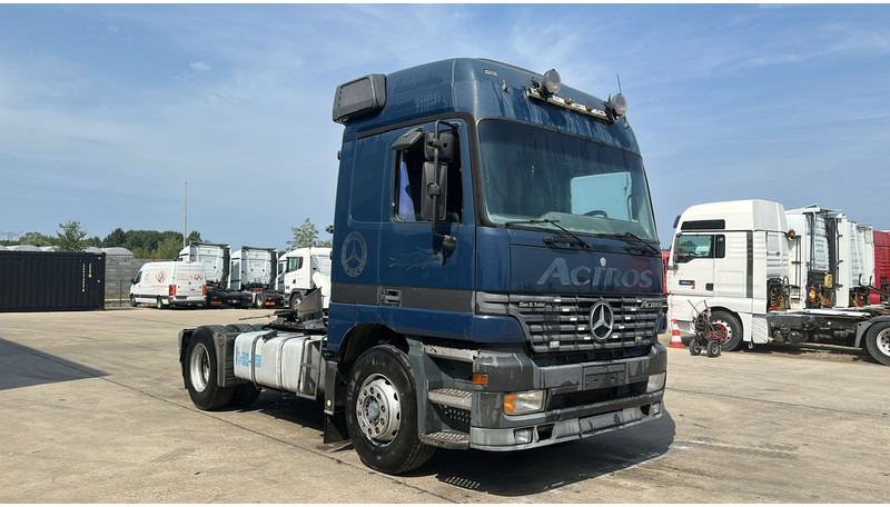 Mercedes-Benz Actros 1835 (EPS / V6 / 3 PEDALES / MP1 / PTO) - Tracteur routier: photos 3 Mercedes-Benz Actros 1835 (EPS / V6 / 3 PEDALES / MP1 / PTO) - Tracteur routier: photos 3