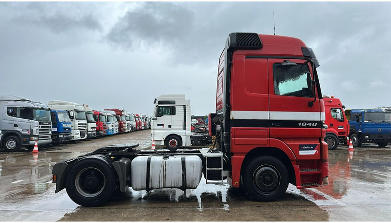 Mercedes-Benz Actros 1840 (EPS / GRAND PONT / V6 / BIG AXLE / 3 PEDALES) - Tracteur routier: photos 4 Mercedes-Benz Actros 1840 (EPS / GRAND PONT / V6 / BIG AXLE / 3 PEDALES) - Tracteur routier: photos 4