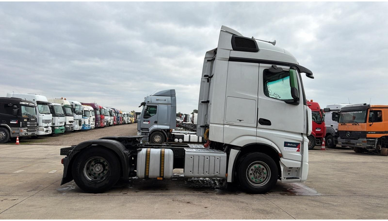 Mercedes-Benz Actros 1845 (GOOD CONDITION / PARFAIT ETAT / AIRCO / MP4) - Tracteur routier: photos 3 Mercedes-Benz Actros 1845 (GOOD CONDITION / PARFAIT ETAT / AIRCO / MP4) - Tracteur routier: photos 3