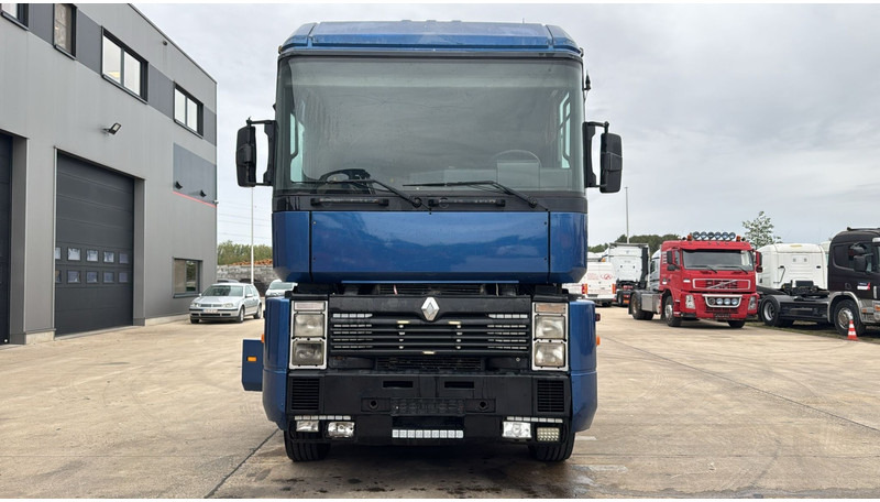 Renault Magnum 430 (POMPE MANUELLE / MANUAL PUMP / BOITE MANUELLE / MANUAL GEARBOX) - Tracteur routier: photos 2 Renault Magnum 430 (POMPE MANUELLE / MANUAL PUMP / BOITE MANUELLE / MANUAL GEARBOX) - Tracteur routier: photos 2