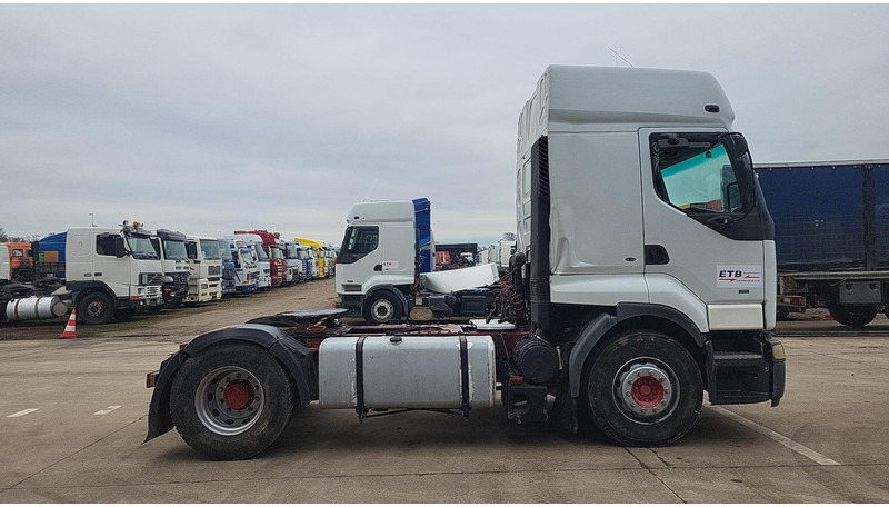 Renault Premium 385 (POMPE MANUELLE / EURO 2 / MANUAL PUMP) - Tracteur routier: photos 4 Renault Premium 385 (POMPE MANUELLE / EURO 2 / MANUAL PUMP) - Tracteur routier: photos 4