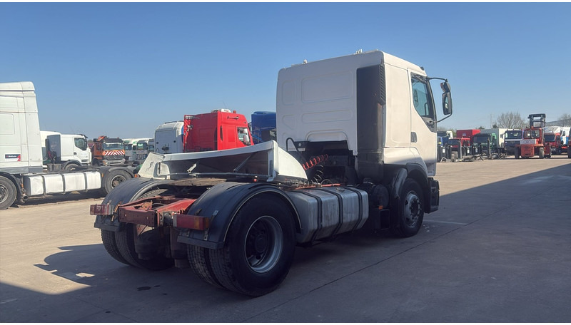 Renault Premium 385 (POMPE MANUELLE / MANUAL PUMP / BOITE MANUELLE / GRAND PONT) - Tracteur routier: photos 3 Renault Premium 385 (POMPE MANUELLE / MANUAL PUMP / BOITE MANUELLE / GRAND PONT) - Tracteur routier: photos 3