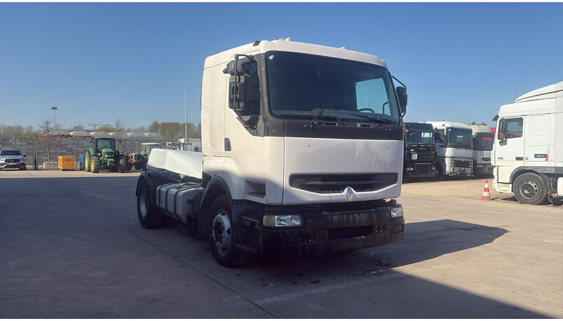 Renault Premium 385 (POMPE MANUELLE / MANUAL PUMP / BOITE MANUELLE / GRAND PONT) - Tracteur routier: photos 2 Renault Premium 385 (POMPE MANUELLE / MANUAL PUMP / BOITE MANUELLE / GRAND PONT) - Tracteur routier: photos 2