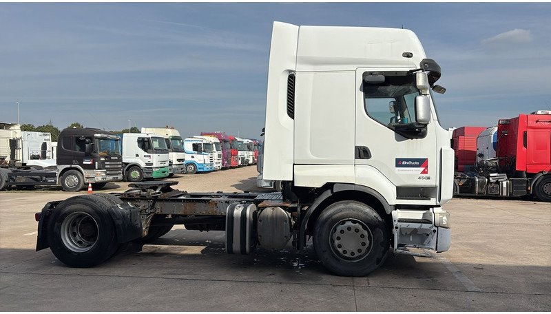 Renault Premium 440 DXI (BOITE MANUELLE / MANUAL GEARBOX) - Tracteur routier: photos 4 Renault Premium 440 DXI (BOITE MANUELLE / MANUAL GEARBOX) - Tracteur routier: photos 4