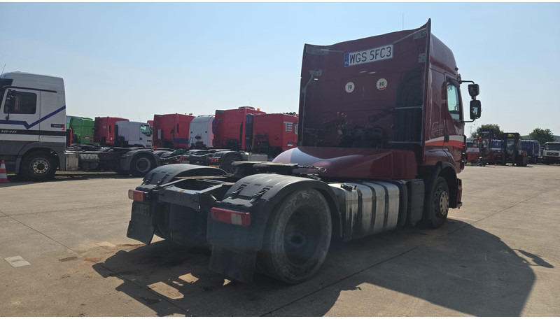 Renault Premium 450 (BOITE MANUELLE / MANUAL GEARBOX / AIRCO) - Tracteur routier: photos 5 Renault Premium 450 (BOITE MANUELLE / MANUAL GEARBOX / AIRCO) - Tracteur routier: photos 5