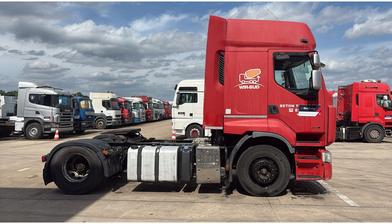 Renault Premium 450 DXI (BOITE MANUELLE / MANUAL GEARBOX) - Tracteur routier: photos 4 Renault Premium 450 DXI (BOITE MANUELLE / MANUAL GEARBOX) - Tracteur routier: photos 4