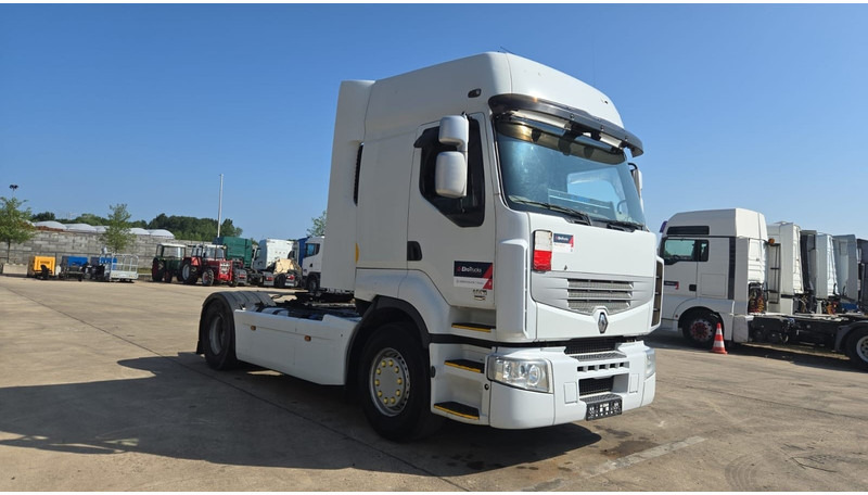 Renault Premium 450 DXI (BOITE MANUELLE / MANUAL GEARBOX / PTO / POMPE HYDRAULIQUE) - Tracteur routier: photos 4 Renault Premium 450 DXI (BOITE MANUELLE / MANUAL GEARBOX / PTO / POMPE HYDRAULIQUE) - Tracteur routier: photos 4
