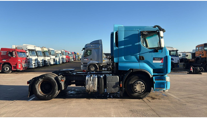 Renault Premium 450 DXI (PTO / HYDRAULIQUE / RETARDER / GOOD CONDITION / BONNE ETAT) - Tracteur routier: photos 3 Renault Premium 450 DXI (PTO / HYDRAULIQUE / RETARDER / GOOD CONDITION / BONNE ETAT) - Tracteur routier: photos 3