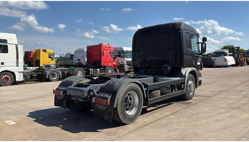 Scania 124 - 360 (MANUAL PUMP / POMPE MANUELLE / BOITE MANUELLE / MANUAL GEARBOX) - Tracteur routier: photos 4 Scania 124 - 360 (MANUAL PUMP / POMPE MANUELLE / BOITE MANUELLE / MANUAL GEARBOX) - Tracteur routier: photos 4