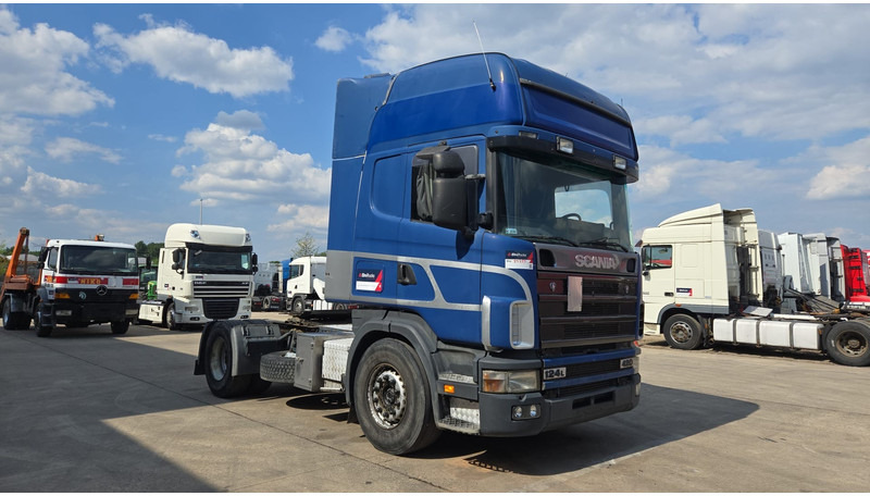 Scania 124-420 (MANUAL GEARBOX / BOITE MANUELLE / AIRCO / AC) - Tracteur routier: photos 3 Scania 124-420 (MANUAL GEARBOX / BOITE MANUELLE / AIRCO / AC) - Tracteur routier: photos 3
