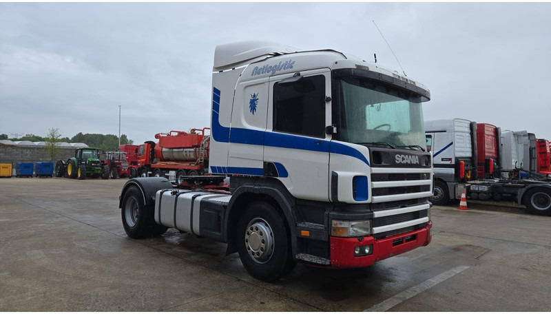 Scania P124 - 360 (POMPE MANUELLE / BOITE MANUELLE / MANUAL PUMP / MANUAL GEARBOX) - Tracteur routier: photos 3 Scania P124 - 360 (POMPE MANUELLE / BOITE MANUELLE / MANUAL PUMP / MANUAL GEARBOX) - Tracteur routier: photos 3