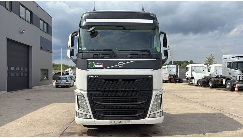 Volvo FH 460 (CHASSIS 2015 / PERFECT CONDITION / CLEAN CHASSIS) - Tracteur routier: photos 4 Volvo FH 460 (CHASSIS 2015 / PERFECT CONDITION / CLEAN CHASSIS) - Tracteur routier: photos 4