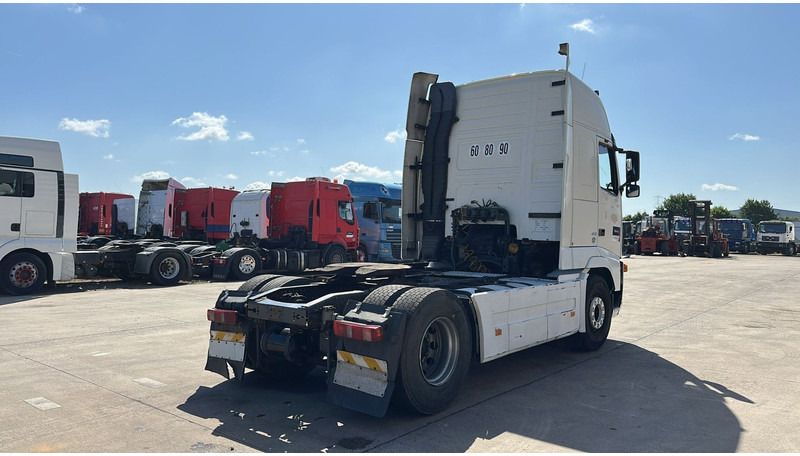 Volvo FH 460 (MANUAL GEARBOX / BOITE MANUELLE) - Tracteur routier: photos 5 Volvo FH 460 (MANUAL GEARBOX / BOITE MANUELLE) - Tracteur routier: photos 5