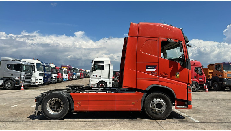 Volvo FH 500 (RETARDER / GOOD CONDITION / CLEAN CHASSIS) - Tracteur routier: photos 3 Volvo FH 500 (RETARDER / GOOD CONDITION / CLEAN CHASSIS) - Tracteur routier: photos 3