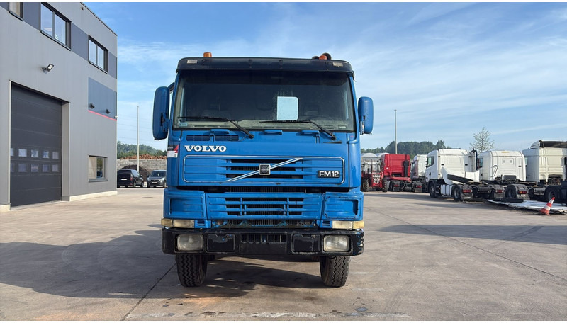 Volvo FM 12 - 380 (TRES PROPRE / GRAND PONT / LAMES / BIG HUB / BOITE MANUELLE / GOOD CONDITION) - Châssis cabine: photos 2 Volvo FM 12 - 380 (TRES PROPRE / GRAND PONT / LAMES / BIG HUB / BOITE MANUELLE / GOOD CONDITION) - Châssis cabine: photos 2