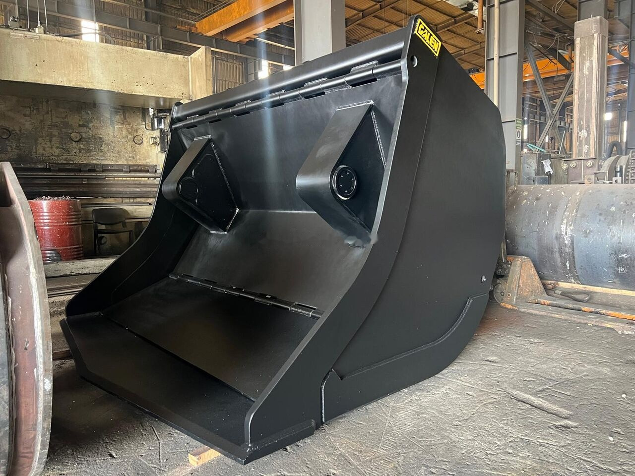 Epiroc Scooptram ST14 Push Blade Bucket - Godet pour pelle: photos 1 Epiroc Scooptram ST14 Push Blade Bucket - Godet pour pelle: photos 1