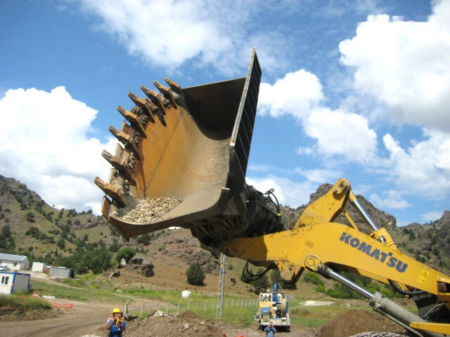 Komatsu HIGH DUMPING BUCKET - Godet pour chargeur: photos 4 Komatsu HIGH DUMPING BUCKET - Godet pour chargeur: photos 4