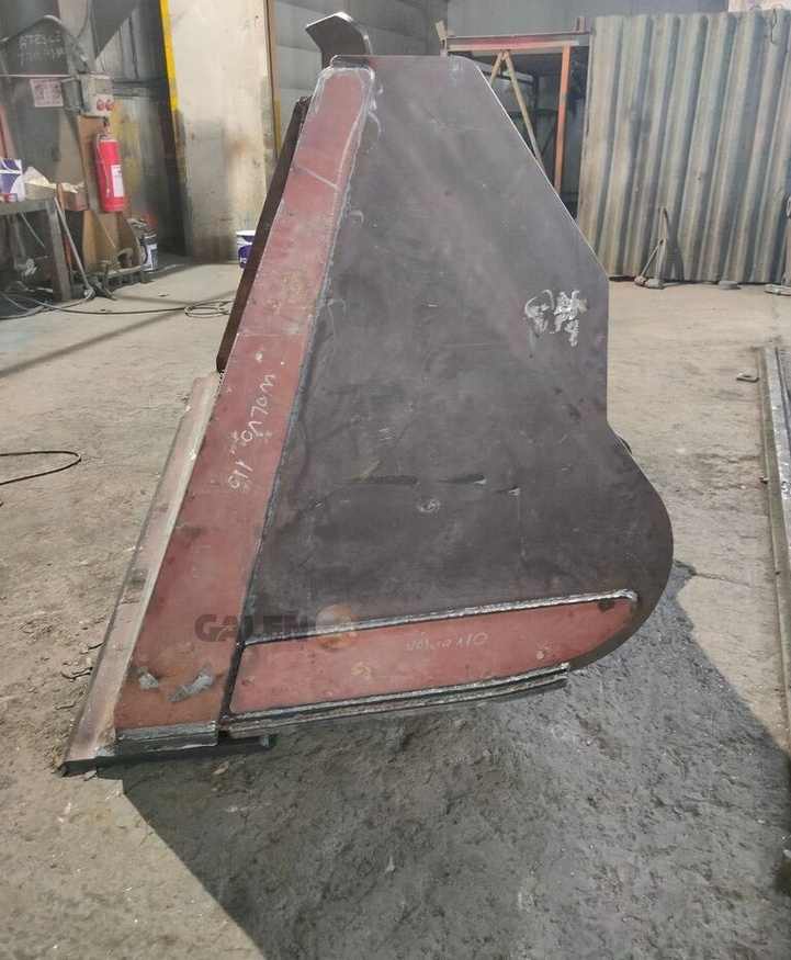 Volvo L110 General Purpose Bucket - Godet pour chargeur: photos 4 Volvo L110 General Purpose Bucket - Godet pour chargeur: photos 4