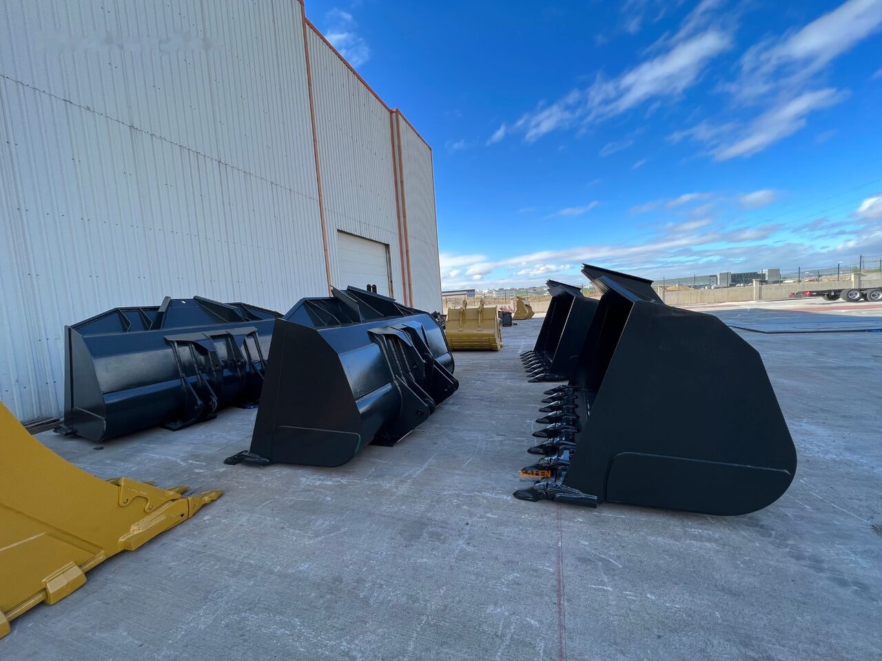 Volvo L150 Rock Bucket - Godet pour chargeur: photos 4 Volvo L150 Rock Bucket - Godet pour chargeur: photos 4