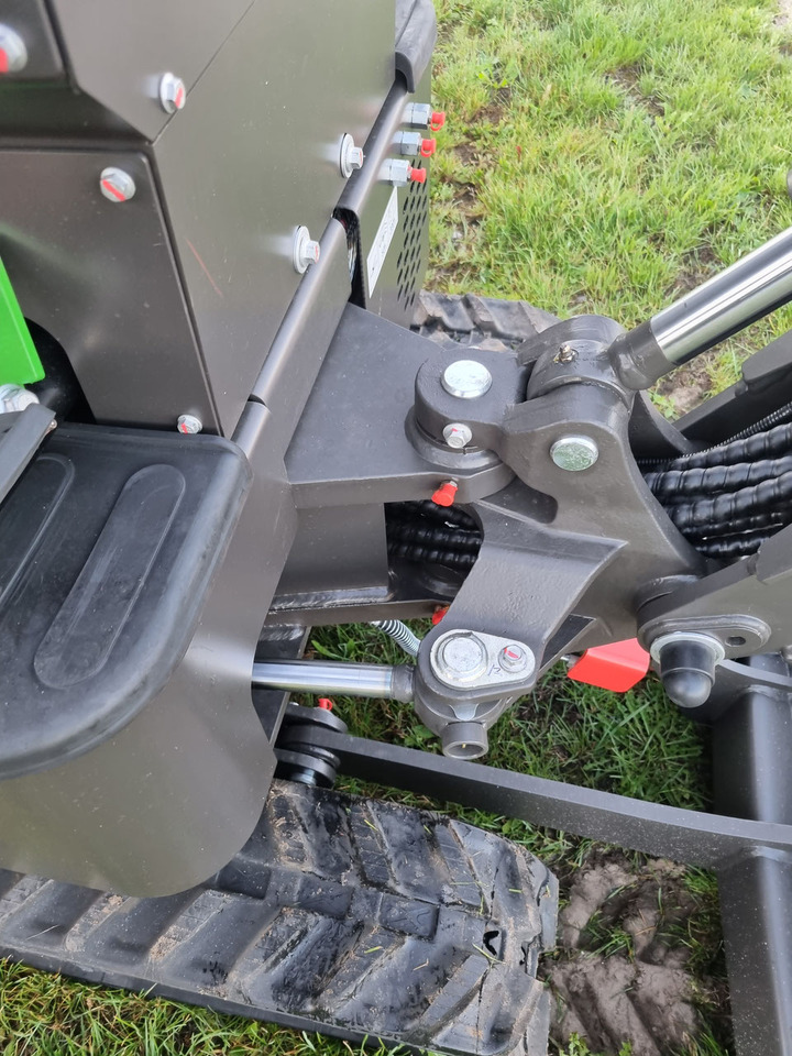Mini pelle WCM CTX 8010S Benzine: photos 13