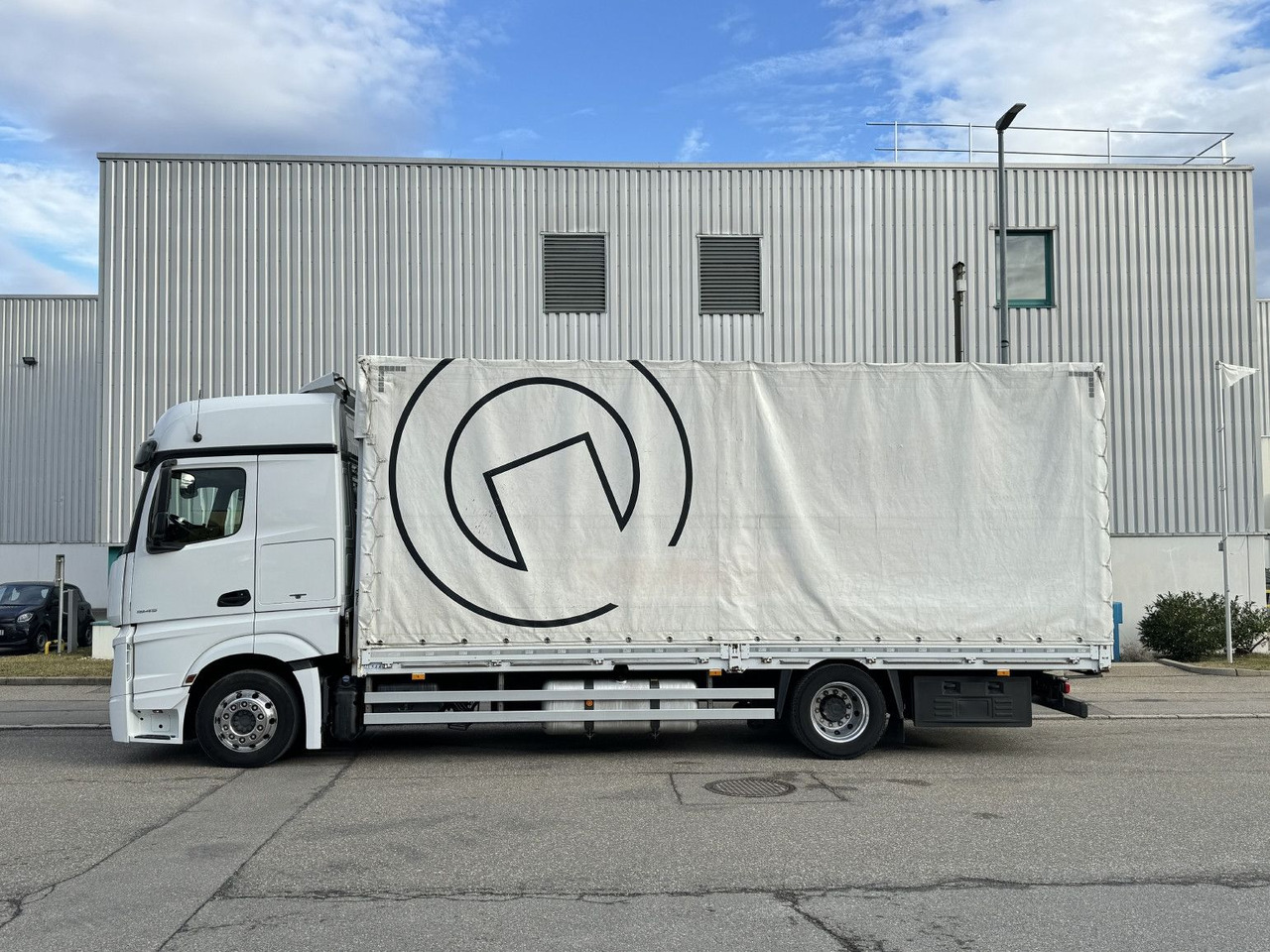 Mercedes-Benz Actros 1845 LL Pritsche-Plane Retarder TOP Zust. - Camion à rideaux coulissants: photos 3 Mercedes-Benz Actros 1845 LL Pritsche-Plane Retarder TOP Zust. - Camion à rideaux coulissants: photos 3