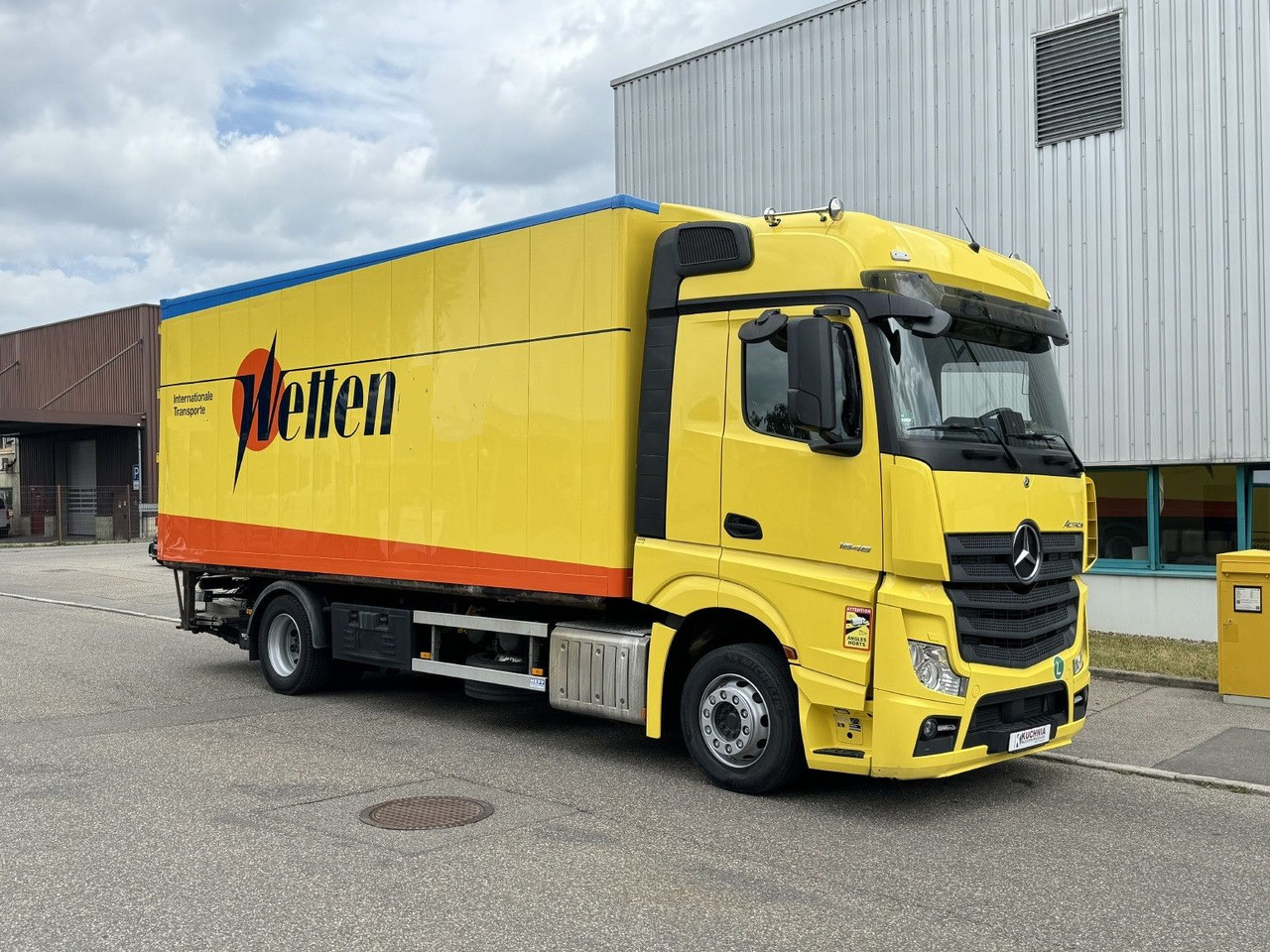 Mercedes-Benz Actros 1848 LL Gr.Haus AWL-Möbelkoffer uLBW - Camion fourgon: photos 4 Mercedes-Benz Actros 1848 LL Gr.Haus AWL-Möbelkoffer uLBW - Camion fourgon: photos 4