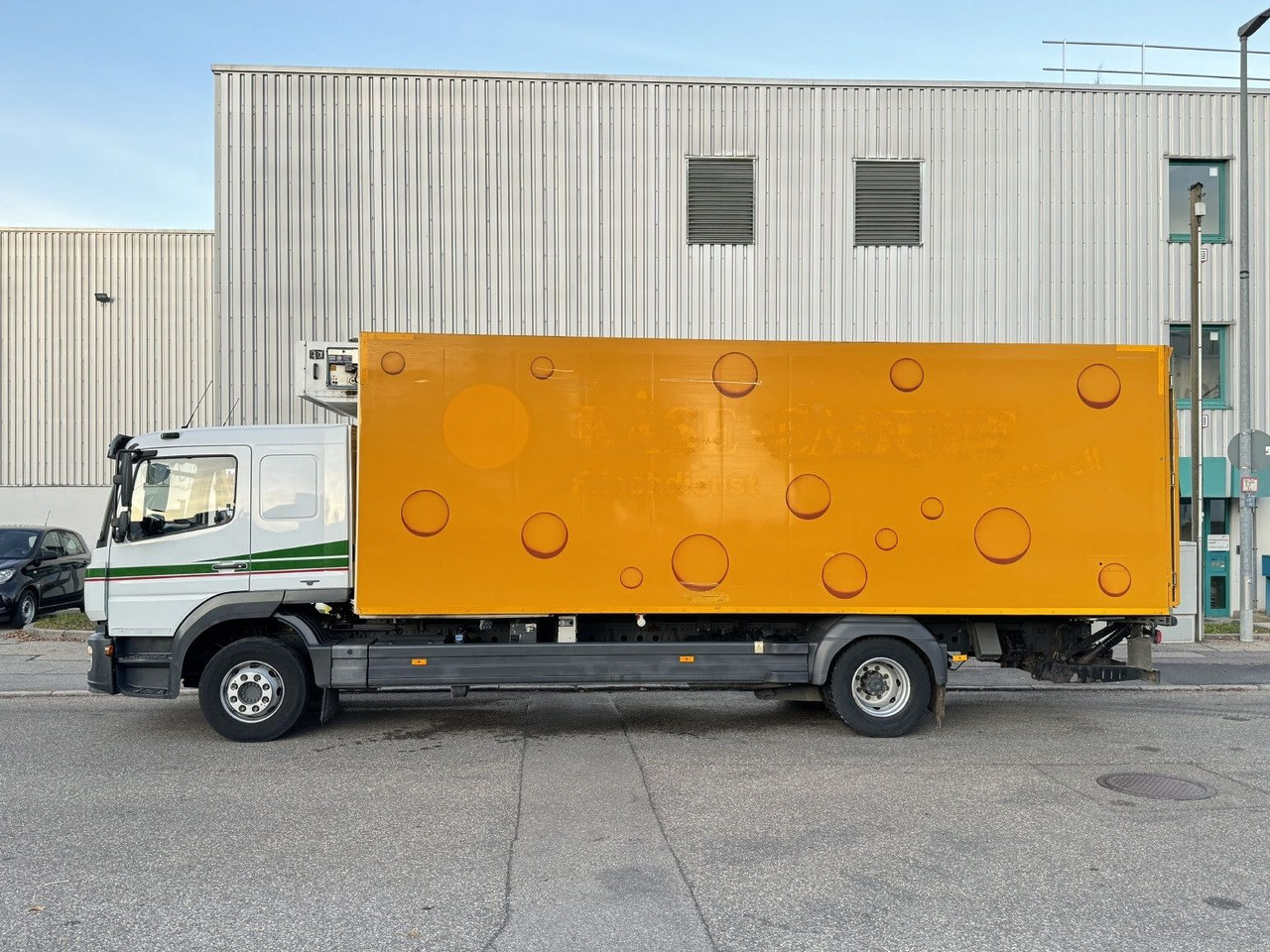 Mercedes-Benz Atego 1524 L-Haus Tiefkühlkoffer 6,9m LBW Tür - Camion frigorifique: photos 4 Mercedes-Benz Atego 1524 L-Haus Tiefkühlkoffer 6,9m LBW Tür - Camion frigorifique: photos 4