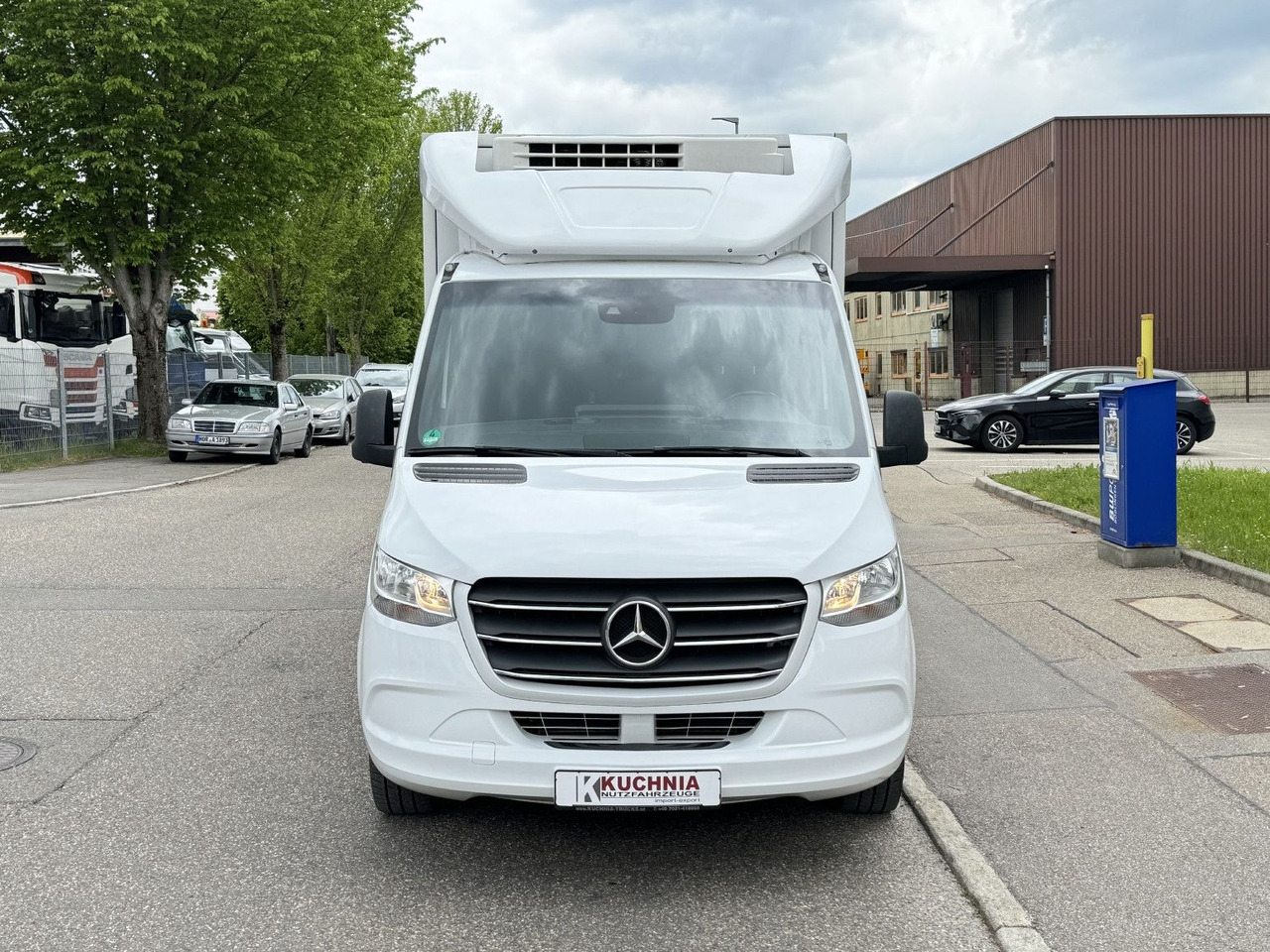 Mercedes-Benz Sprinter 316 Tiefkühl 3,3m TK V-500 MAX Luftgef. - Véhicule utilitaire frigorifique: photos 2 Mercedes-Benz Sprinter 316 Tiefkühl 3,3m TK V-500 MAX Luftgef. - Véhicule utilitaire frigorifique: photos 2