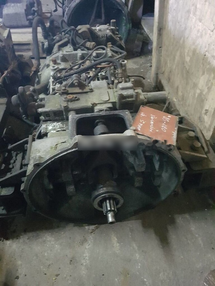 ZF 8S-180 MAN - Boîte de vitesse pour Bus: photos 2 ZF 8S-180 MAN - Boîte de vitesse pour Bus: photos 2