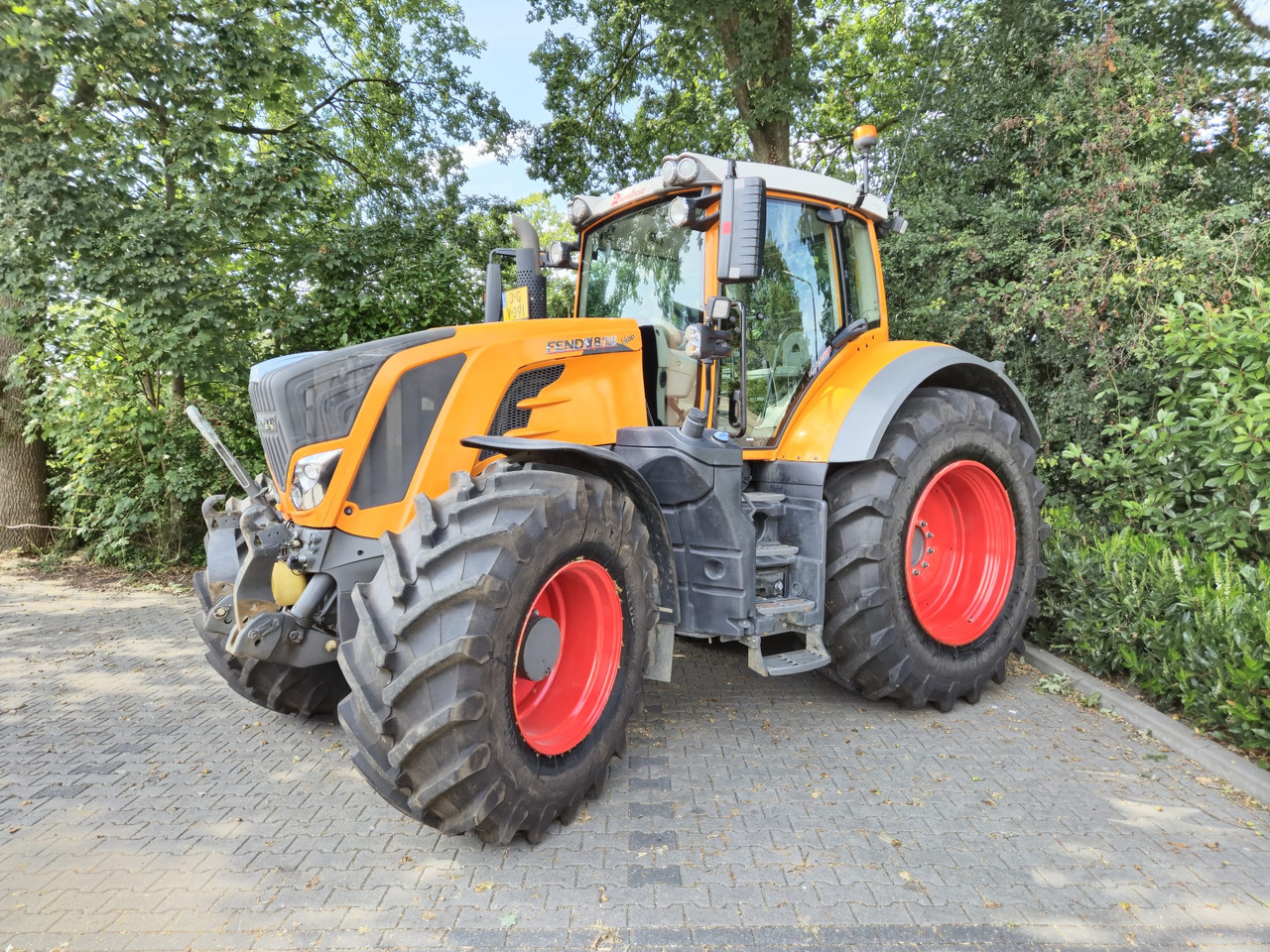 Fendt 828 Vario S4 ProfiPlus - Tracteur agricole: photos 1 Fendt 828 Vario S4 ProfiPlus - Tracteur agricole: photos 1