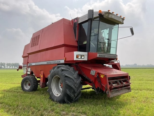 MASSEY FERGUSON 38RS combine - Moissonneuse-batteuse: photos 3 MASSEY FERGUSON 38RS combine - Moissonneuse-batteuse: photos 3