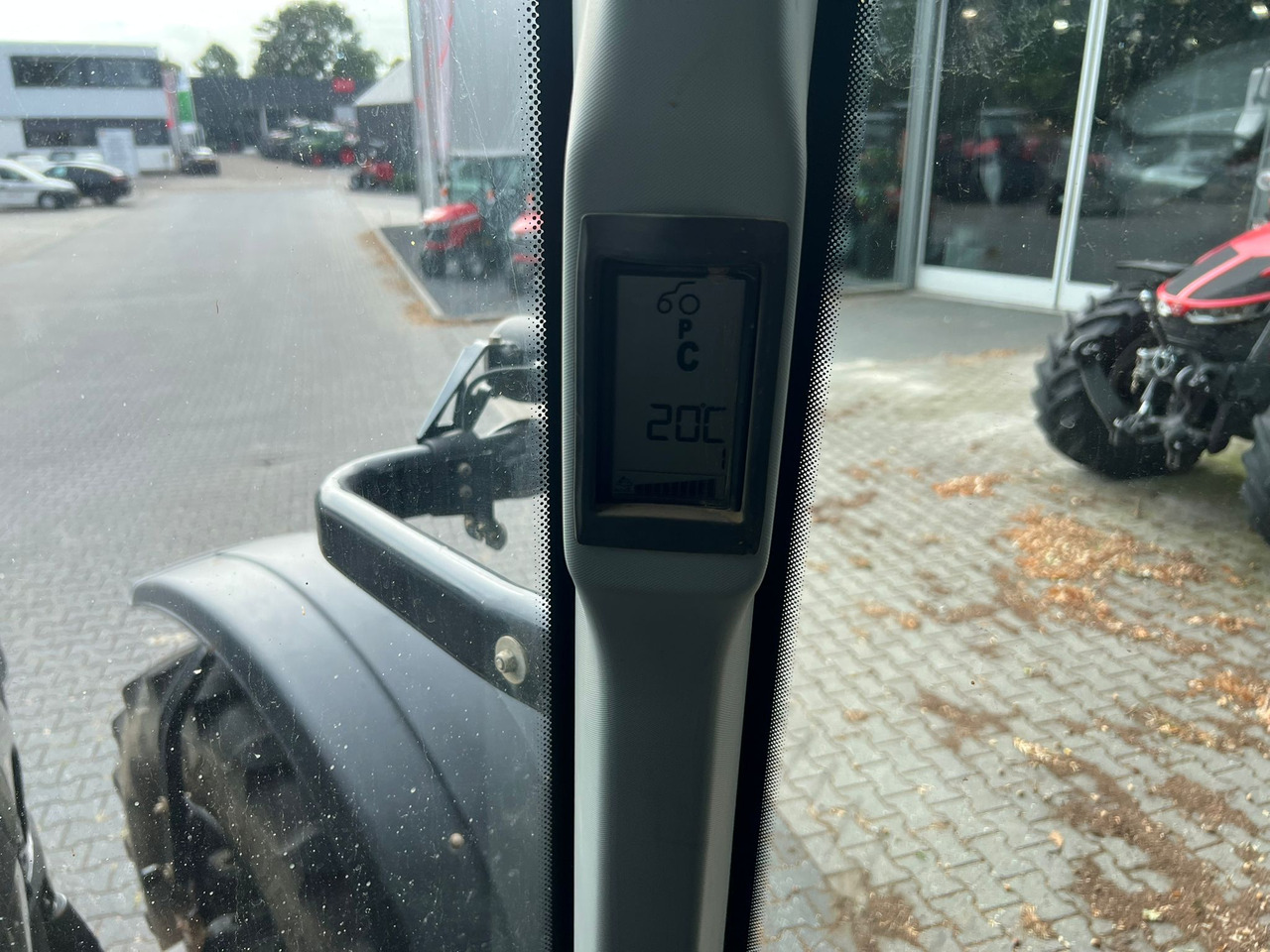 Tracteur agricole VALTRA T174 Versu: photos 18 Tracteur agricole VALTRA T174 Versu: photos 18