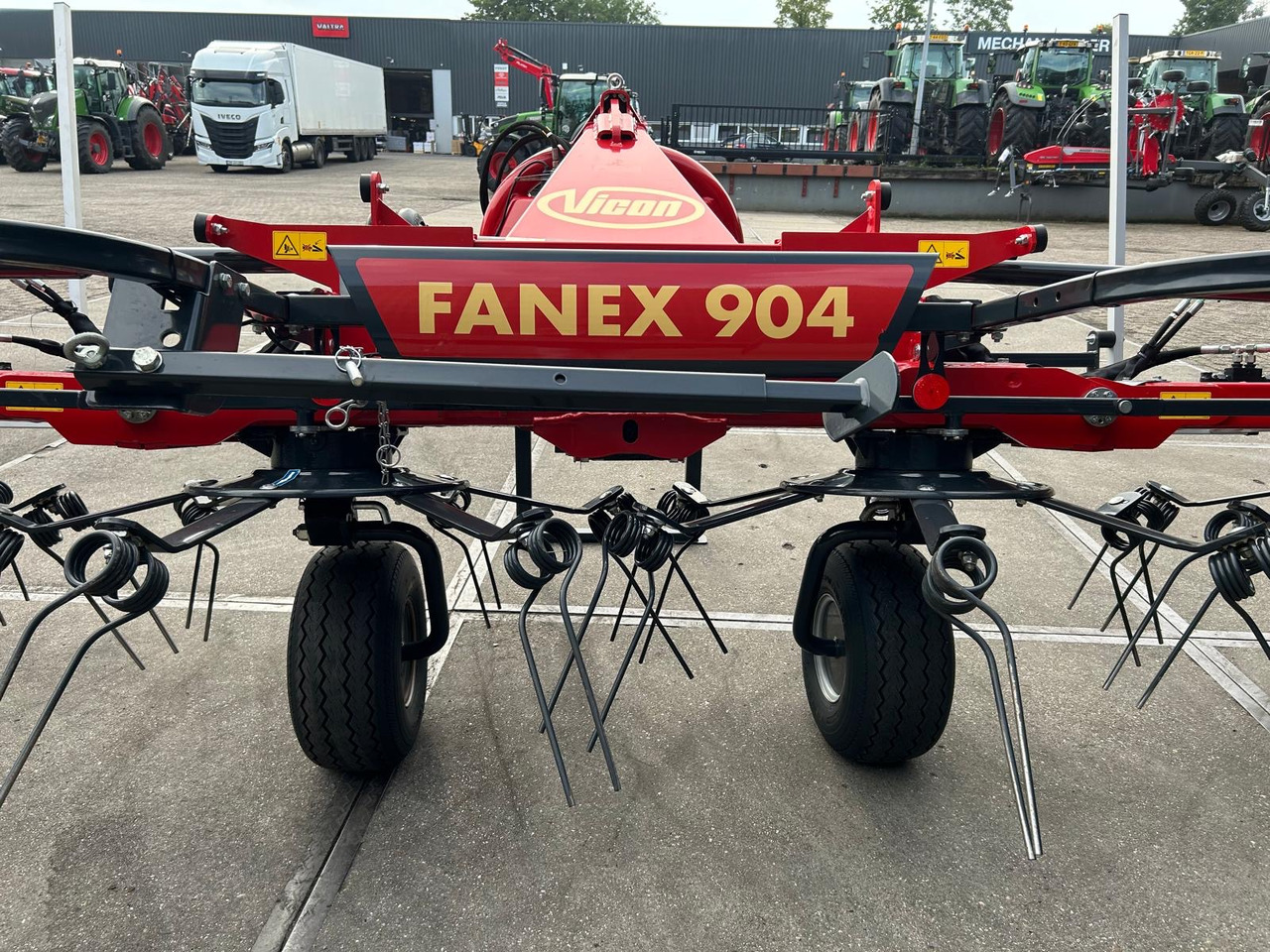 VICON Fanex 904 - Cover crop: photos 3 VICON Fanex 904 - Cover crop: photos 3