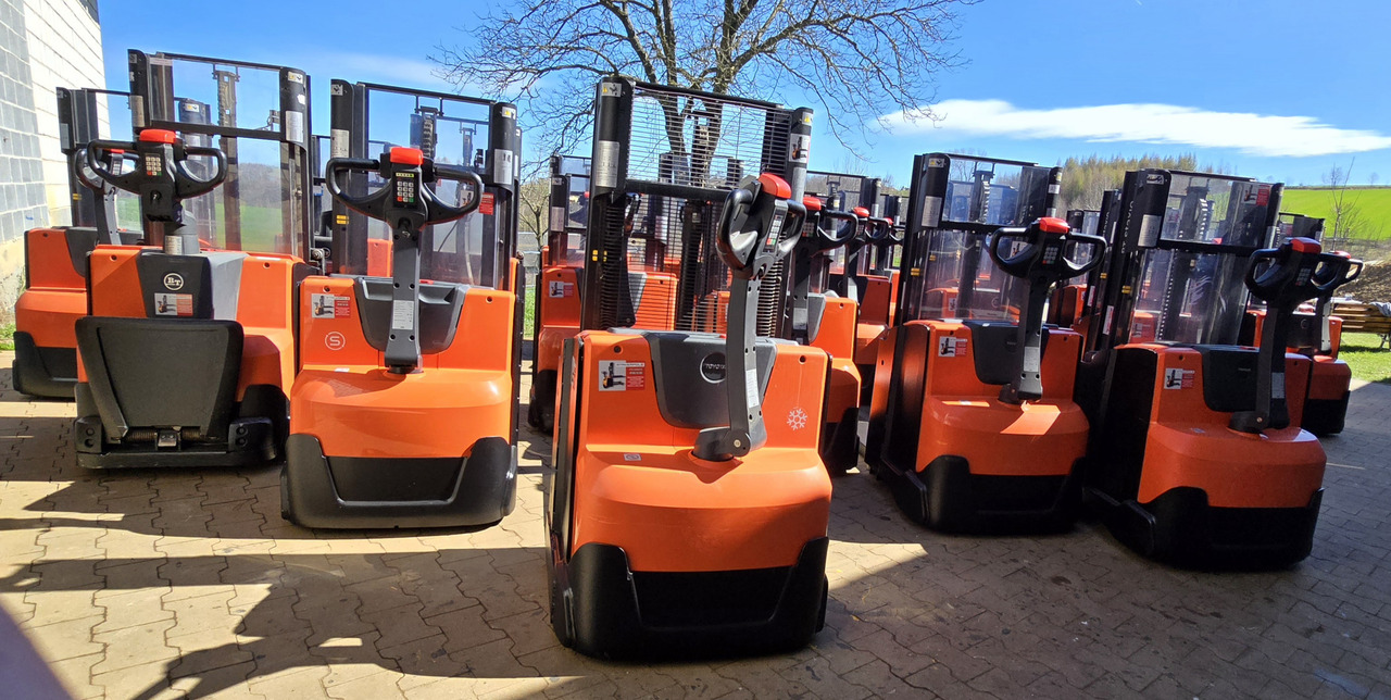 BT SWE 200 D Toyota - Gerbeur: photos 3 BT SWE 200 D Toyota - Gerbeur: photos 3