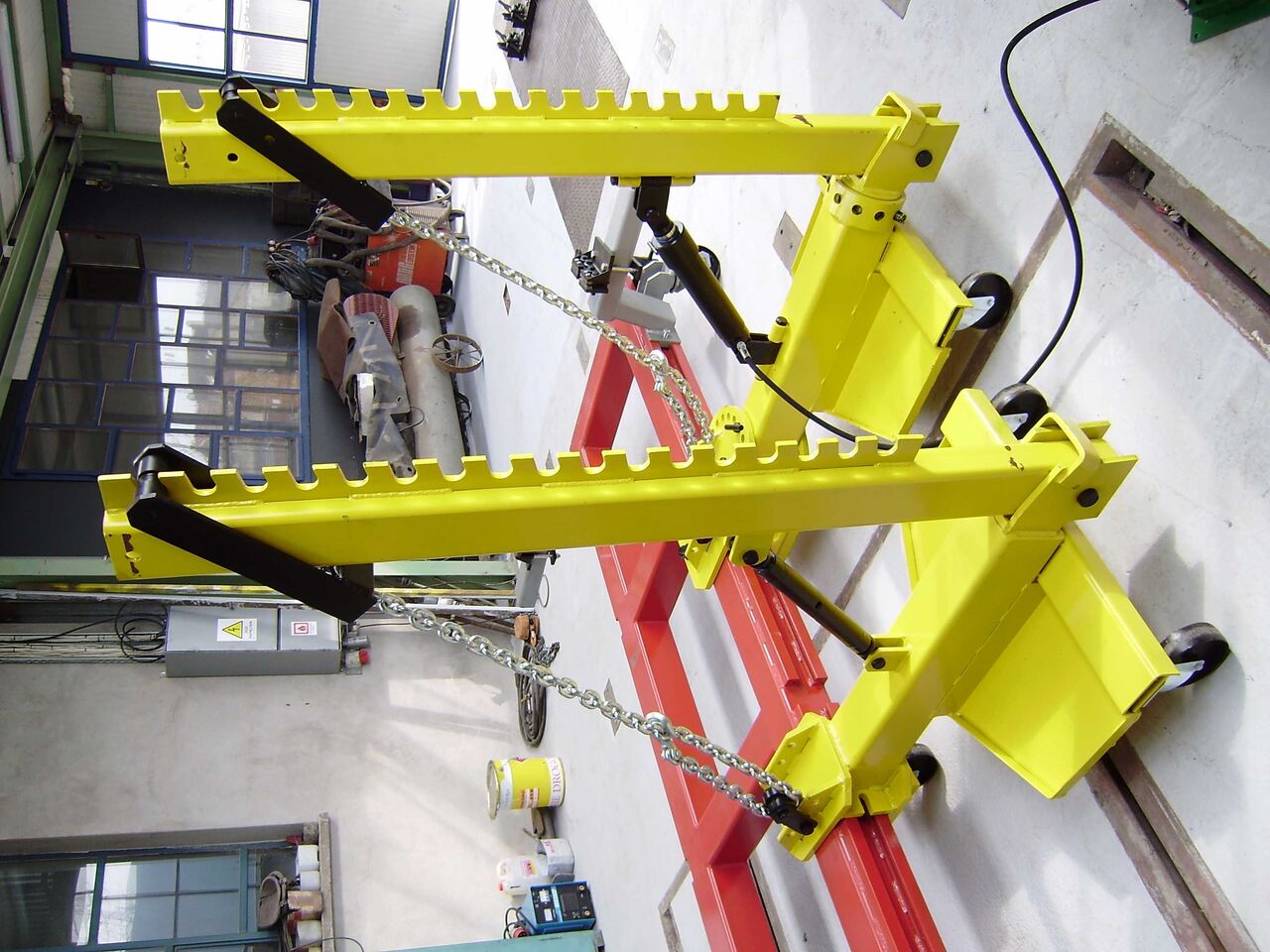 Tapka Bodywork Straightening Bench with Dozer (3000x920) / Tapka Karosserie Richtbank mit Dozer (3000x920) / Tapka Karosářská Rovnáci Lavička s Dozerem (3000x920) / Tapka Banc de Dreptare Caroserie cu - Équipements d'entretien automobile: photos 2 Tapka Bodywork Straightening Bench with Dozer (3000x920) / Tapka Karosserie Richtbank mit Dozer (3000x920) / Tapka Karosářská Rovnáci Lavička s Dozerem (3000x920) / Tapka Banc de Dreptare Caroserie cu - Équipements d'entretien automobile: photos 2