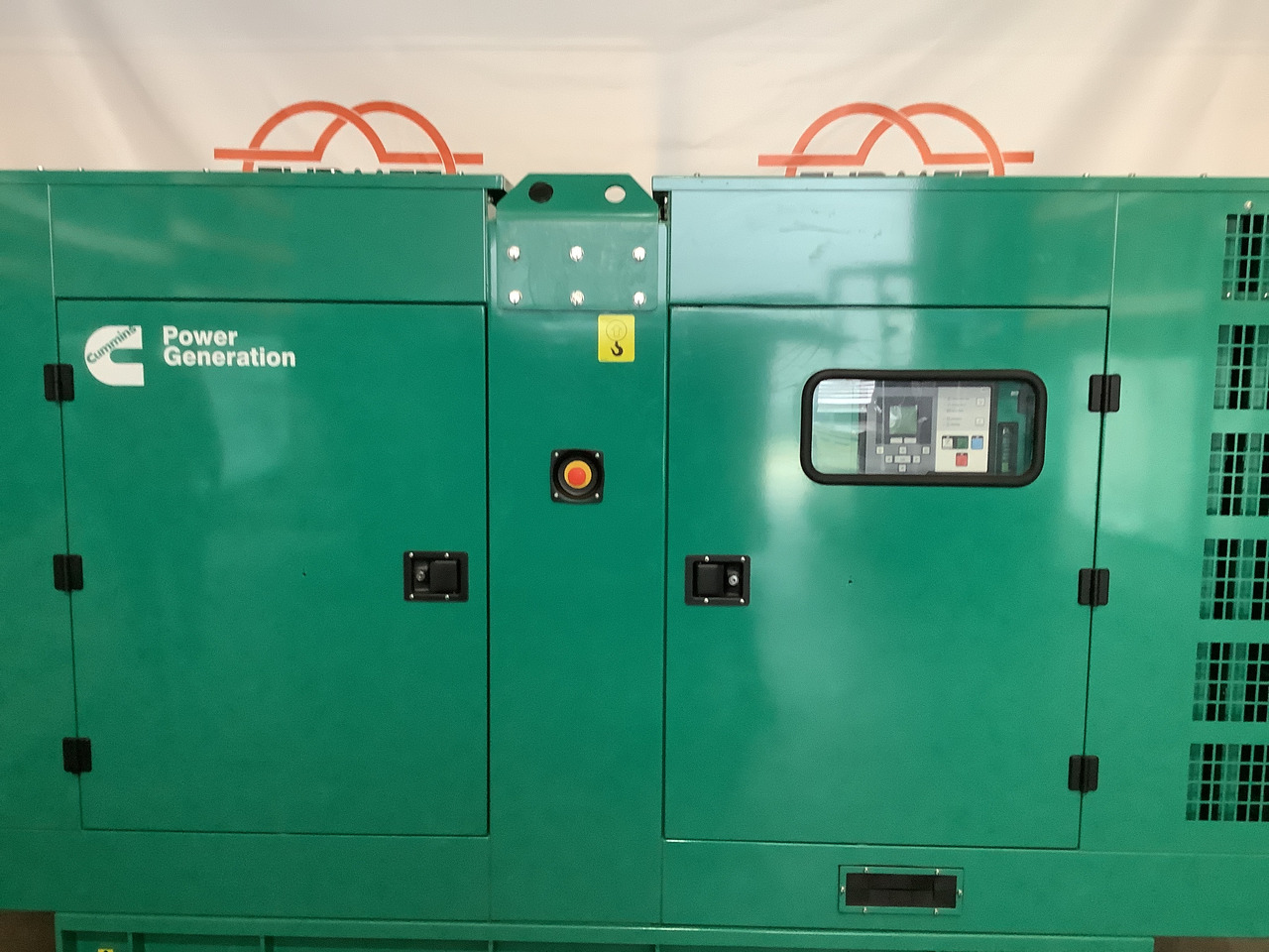 Cummins C170D. 170KVA Generator. Brand new. - Groupe électrogène: photos 1 Cummins C170D. 170KVA Generator. Brand new. - Groupe électrogène: photos 1